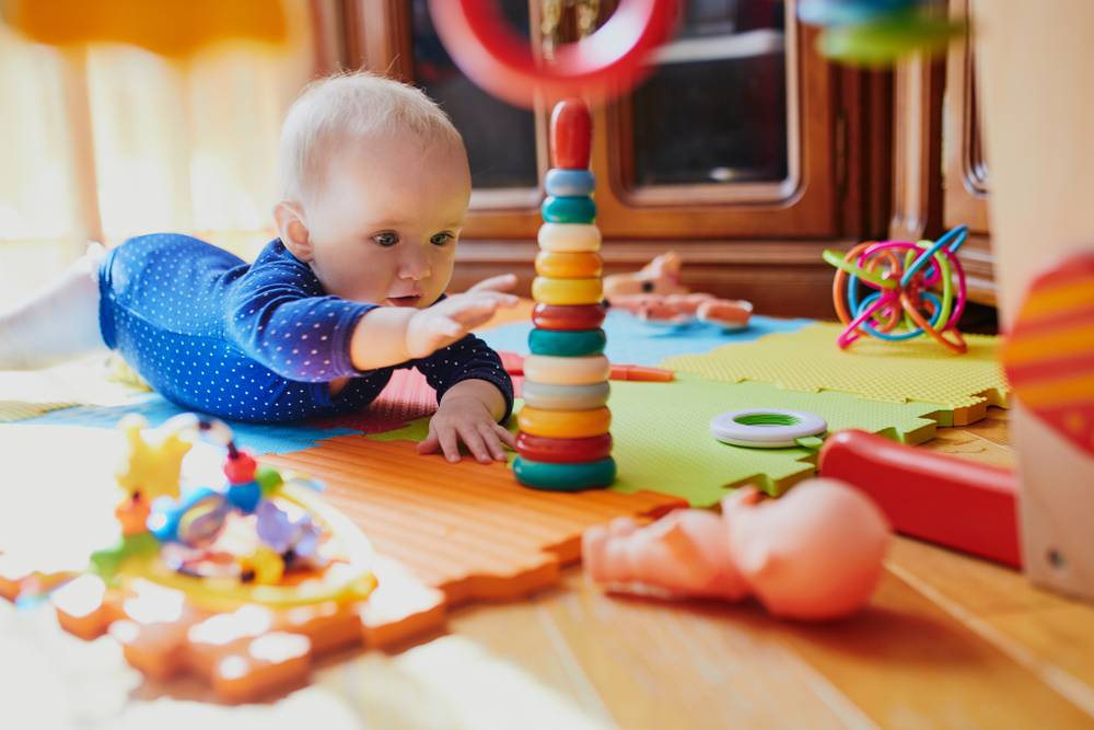 10 Activities to Do with Newborn at Home